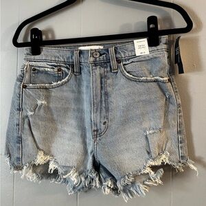 Abercrombie & Fitch high rise mom short size 26